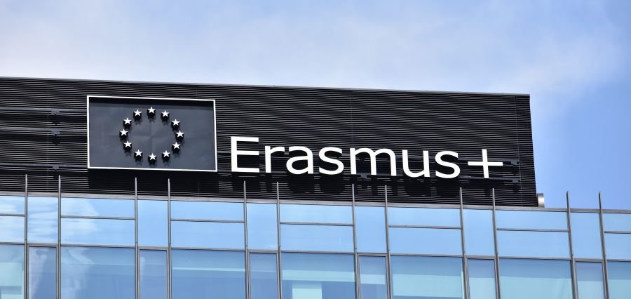 UK to Rejoin Erasmus+, Boosting Student Mobility with Europe